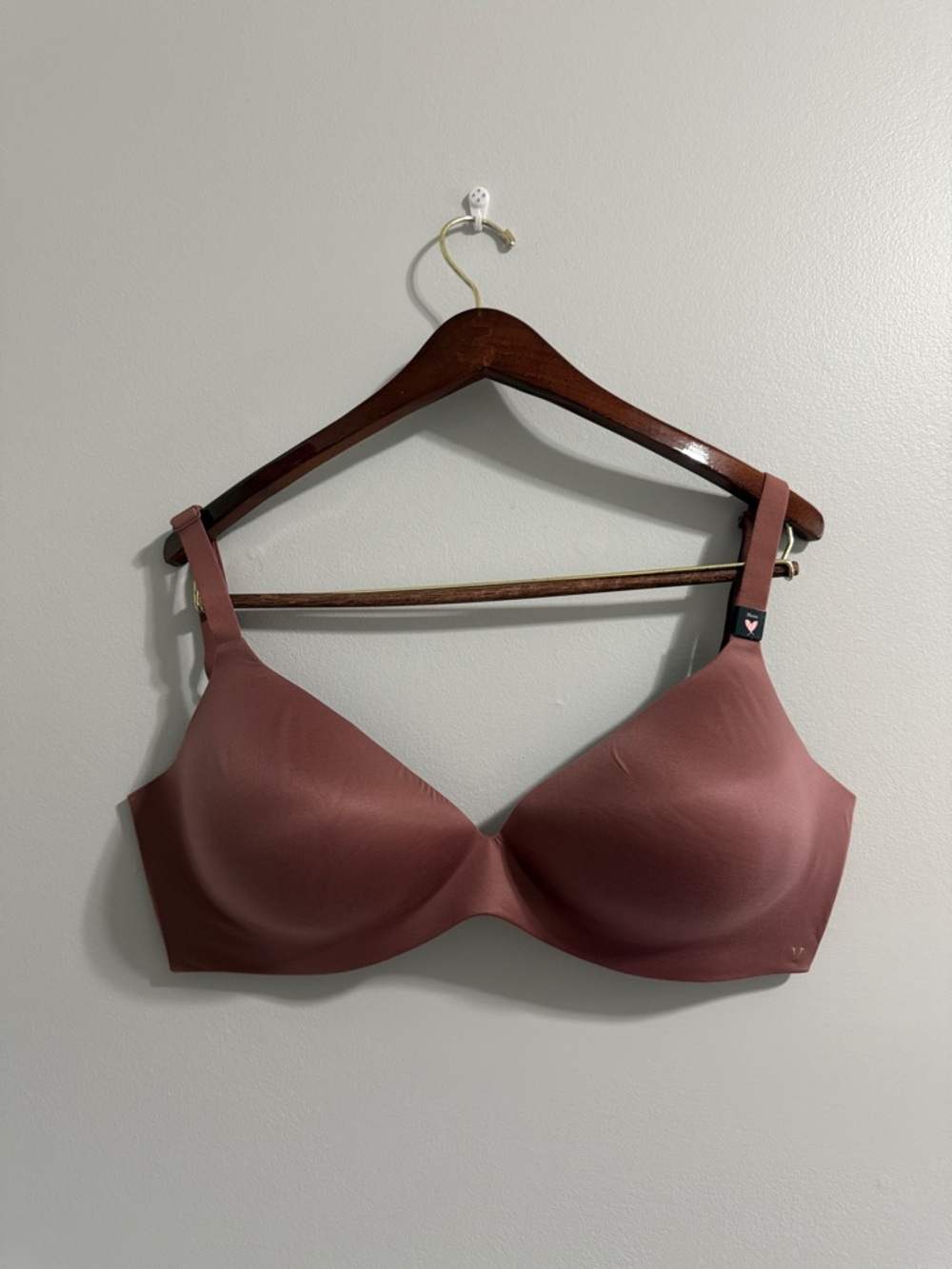 NWT Victoria's Secret Infinity Flex Perfect Shape Wireless Molded Bra in Mauve